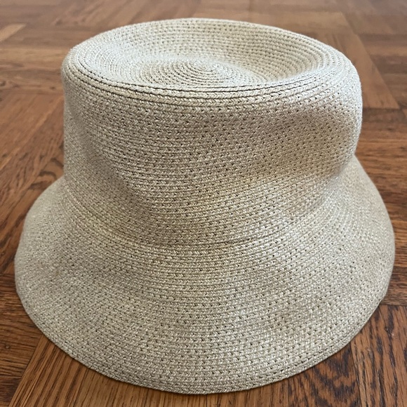 Eric Javits Stunning squishee Cream Straw Beach Bucket Hat - Picture 6 of 7